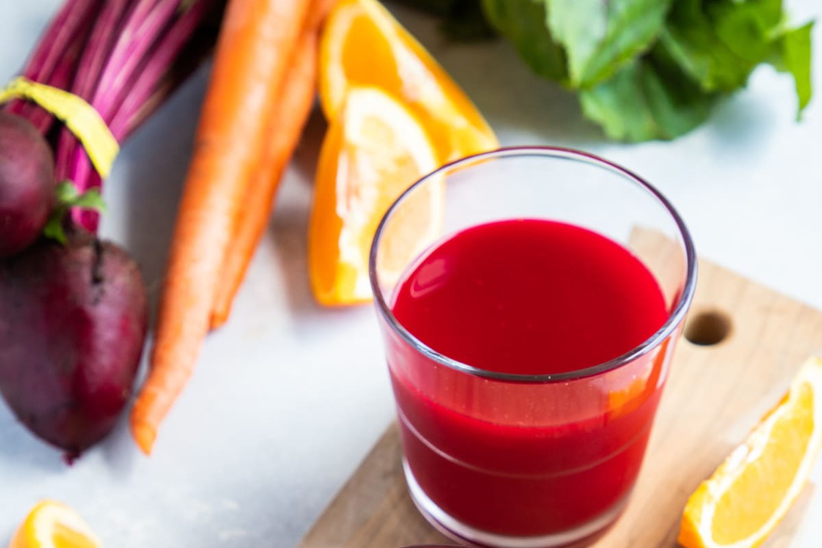 Nuoc Ep Cu Den Ca Rot Cam Giau Vitamin C